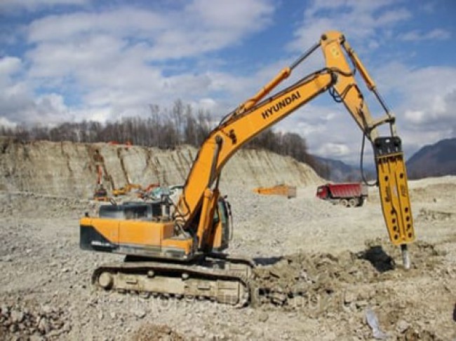 Гидромолот на базе гусеничного экскаватора 33-40 тонн