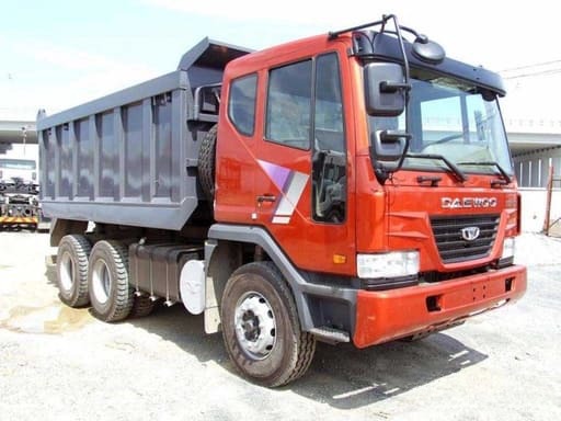 Самосвал «Daewoo Novus»