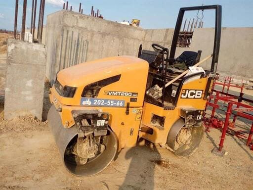 Вибрационный каток «Jcb Vmt260»